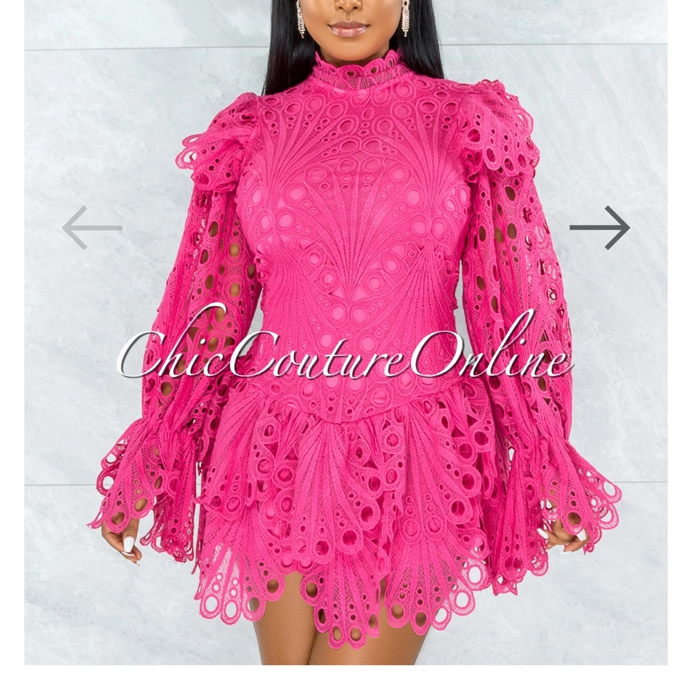 Got this dress and it’s to big for me in the chest area. Super cute dress.